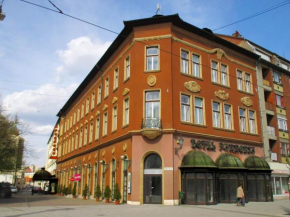 Отель Hotel Pannonia  Мишкольц